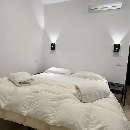 A Ca Del Lupo * Carrara